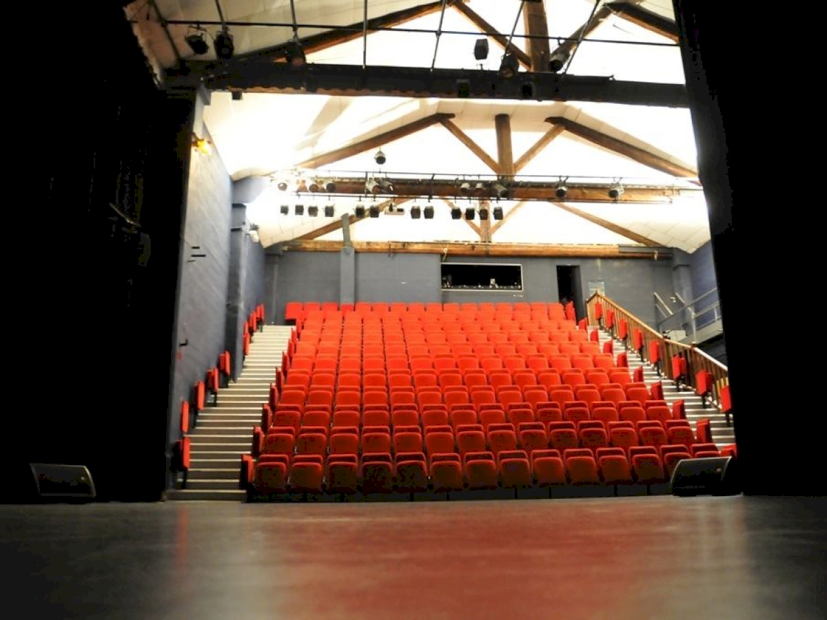 THEATRE DU CHIEN QUI FUME