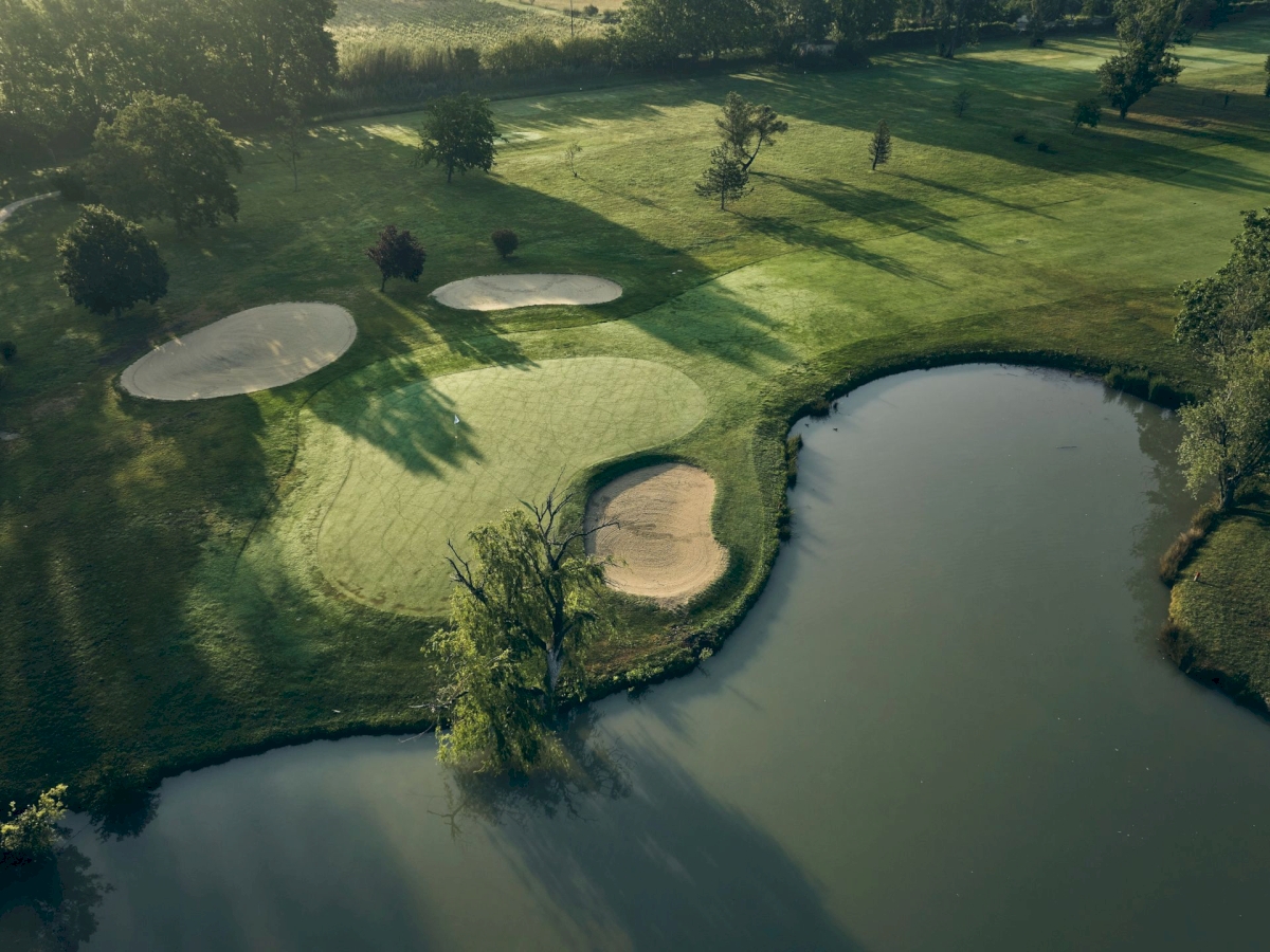 UGOLF AVIGNON CHATEAUBLANC